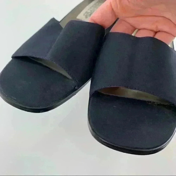 Madeline Stuart Bimini heels size 8.5 navy blue satin square toe 90s Y2k - Picture 6 of 12